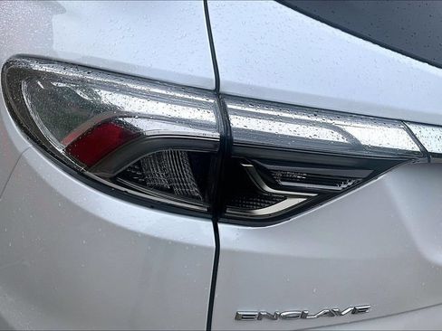 Used 2023 Buick Enclave Avenir w/ Avenir Technology Package FWD image 43