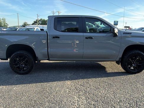 Used 2024 Chevrolet Silverado 1500 LT Trail Boss w/ Convenience Package II AWD/4WD image 7