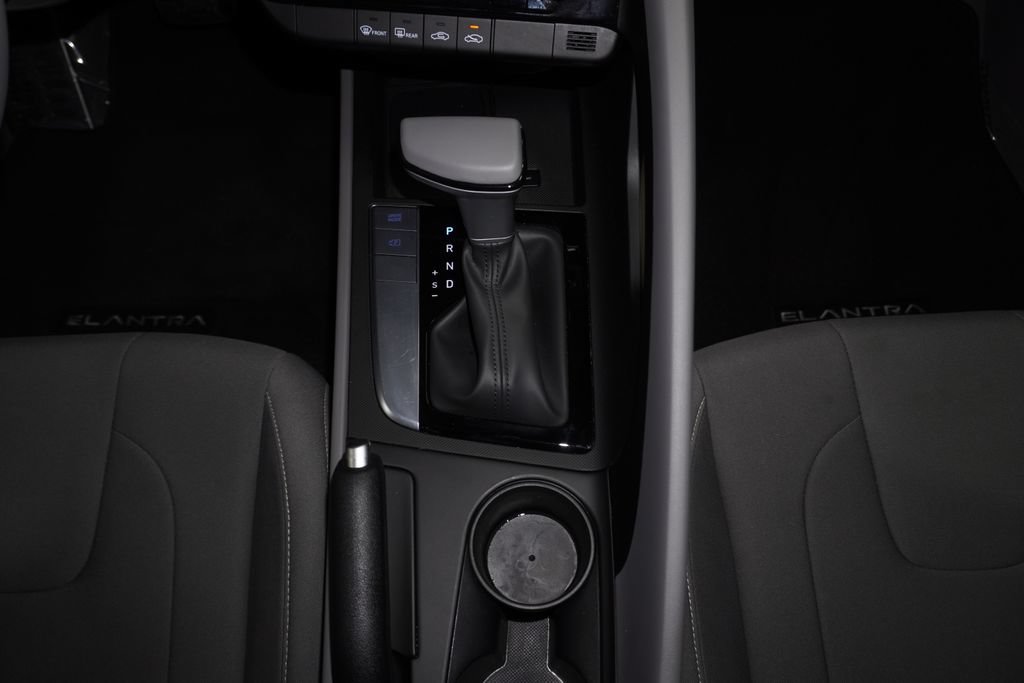 Certified 2026 Hyundai Elantra Sport FWD image 20