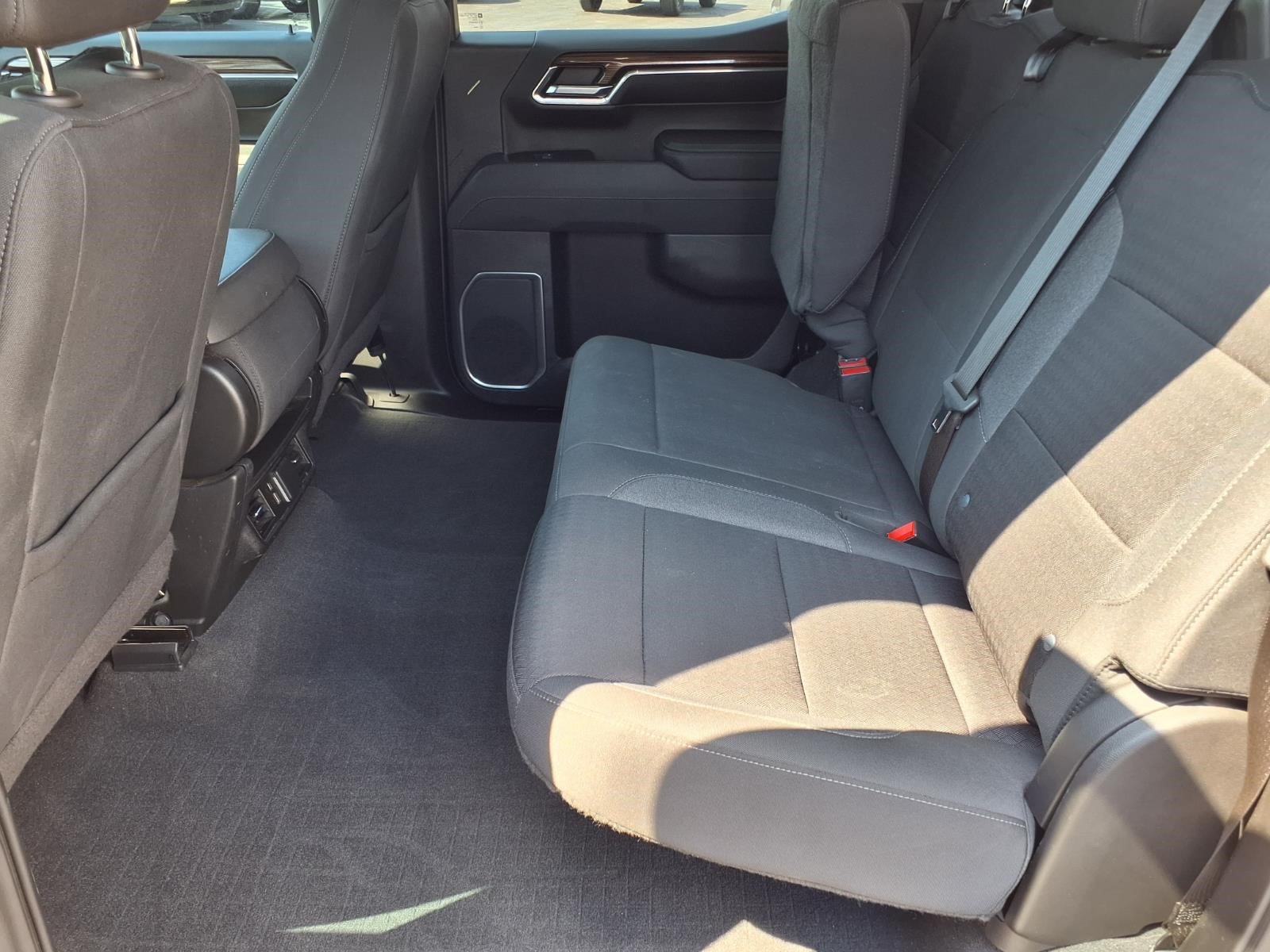 Used 2023 Chevrolet Silverado 1500 LT RWD image 11