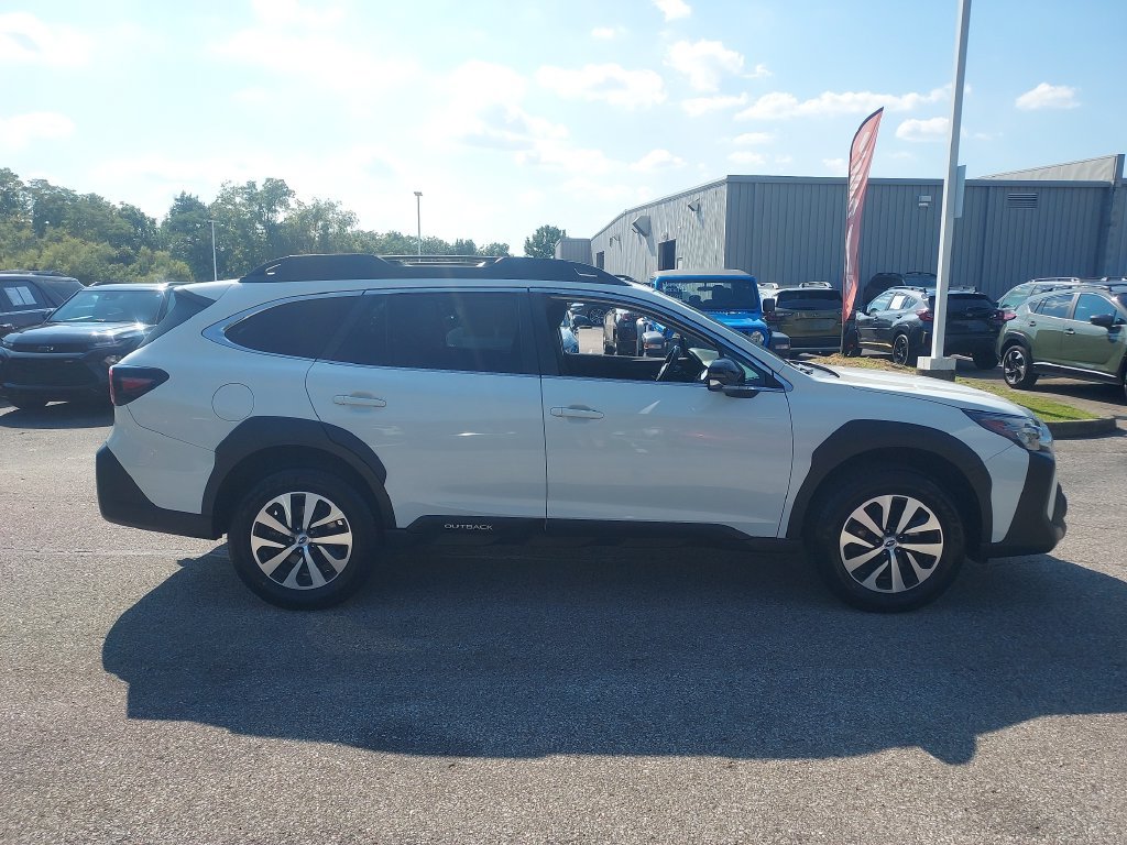 Certified 2024 Subaru Outback Premium AWD/4WD image 10