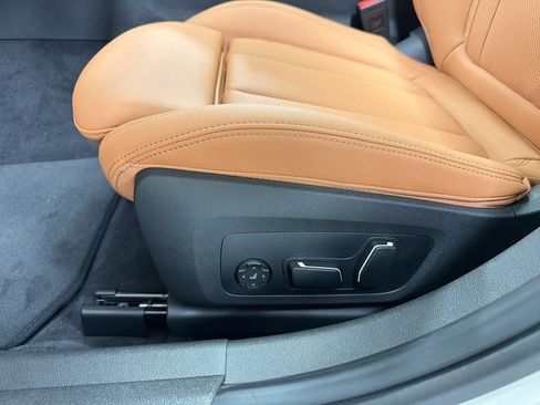 New 2026 BMW 330i Sedan w/ M Sport Package RWD image 13
