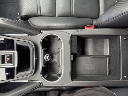 Used 2021 Porsche Cayenne Turbo w/ Premium Package Plus (PI3) image 25