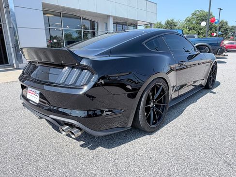Used 2018 Ford Mustang GT Premium RWD image 6