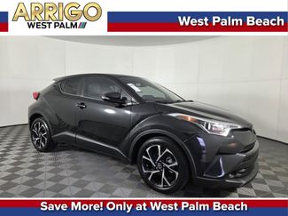 Used 2019 Toyota C-HR XLE video 1