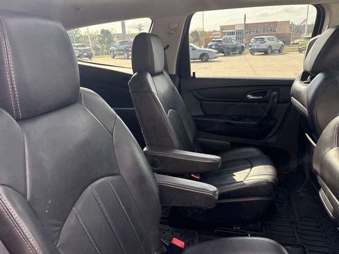 Used 2017 Chevrolet Traverse Premier image 34