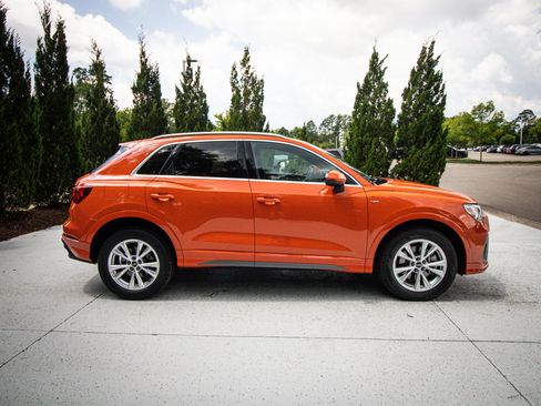 Used 2025 Audi Q3 2.0T Premium AWD/4WD image 11