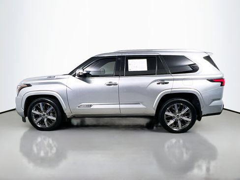 Used 2023 Toyota Sequoia Capstone image 9