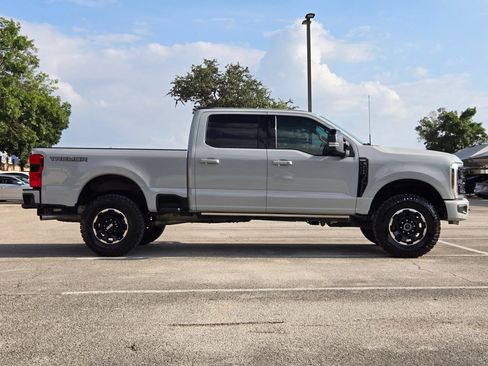 Used 2025 Ford F250 Lariat w/ Lariat Ultimate Package AWD/4WD image 2