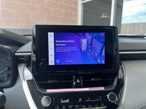 Used 2023 Toyota Corolla Cross L image 21