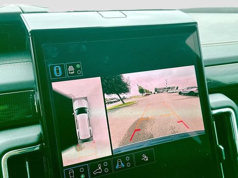 Used 2025 GMC Yukon Elevation w/ LPO, Floor Liner Package RWD image 17
