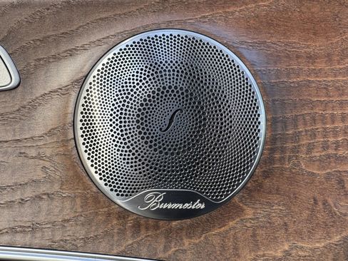 Used 2017 Mercedes-Benz E 300 image 40