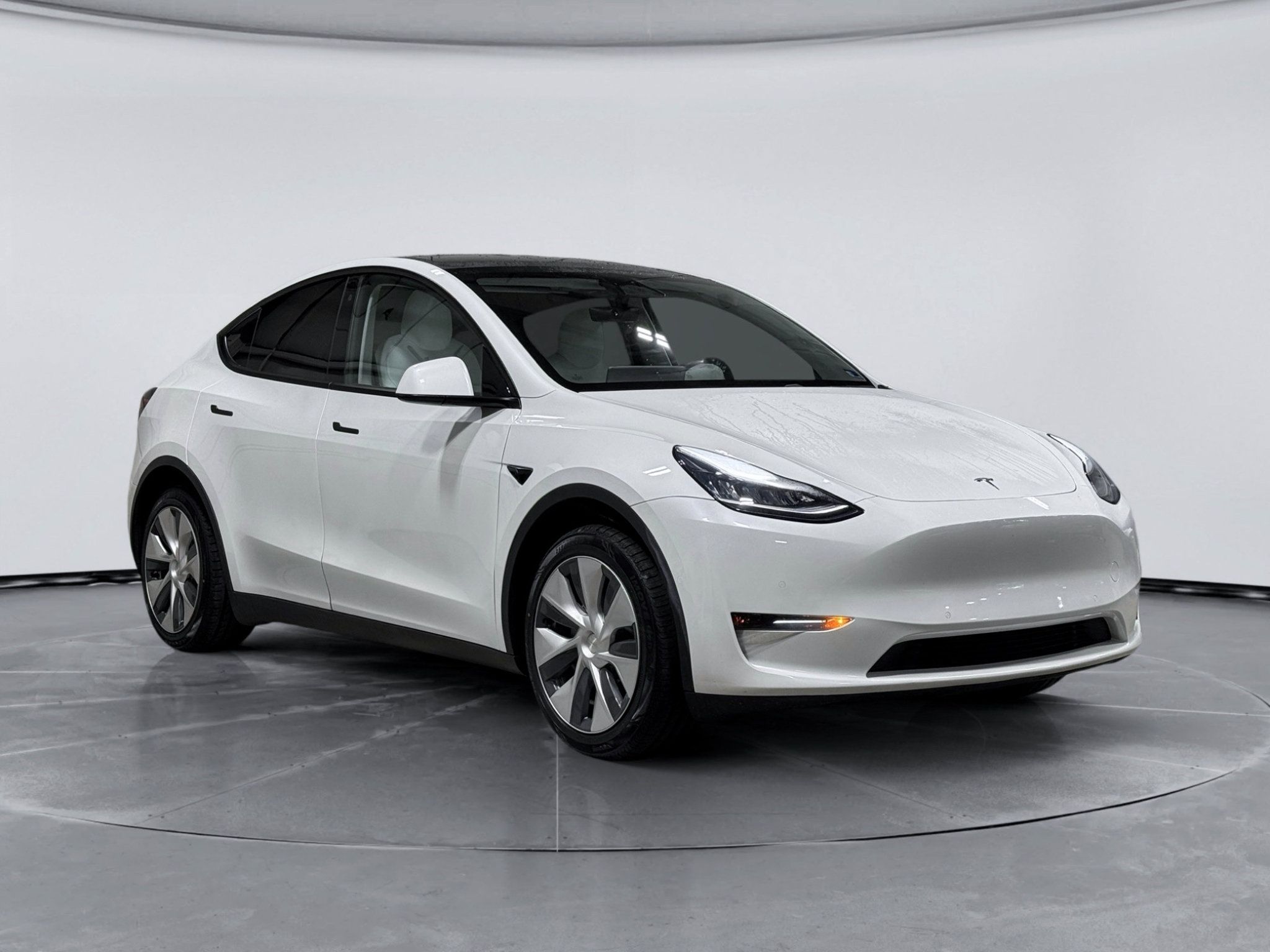 Used 2020 Tesla Model Y Long Range AWD/4WD image 4