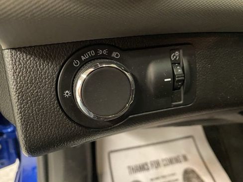 Used 2017 Chevrolet Sonic LT FWD image 30