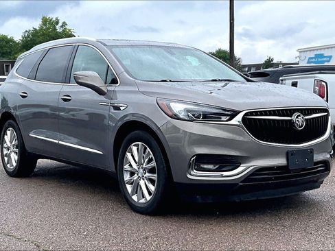 Used 2018 Buick Enclave Essence w/ Trailering Package AWD/4WD image 1