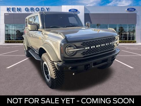 Used 2023 Ford Bronco Badlands AWD/4WD image 1