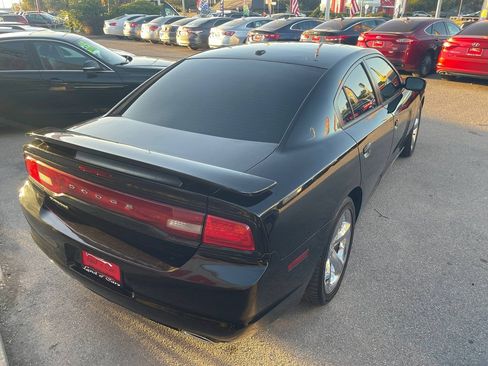 Used 2012 Dodge Charger SXT Plus image 5