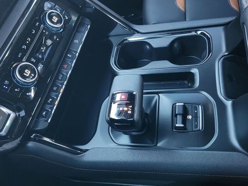 Used 2025 GMC Sierra 1500 AT4 w/ AT4 Premium Package image 24