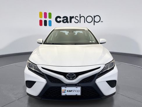 Used 2019 Toyota Camry SE FWD image 8