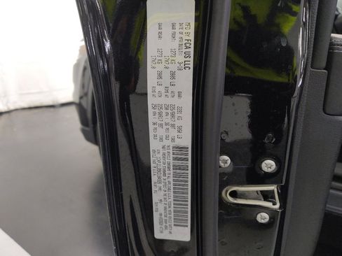 Used 2019 Jeep Cherokee Latitude Plus image 33