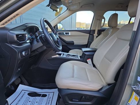 Used 2020 Ford Explorer XLT w/ Equipment Group 202A AWD/4WD image 2
