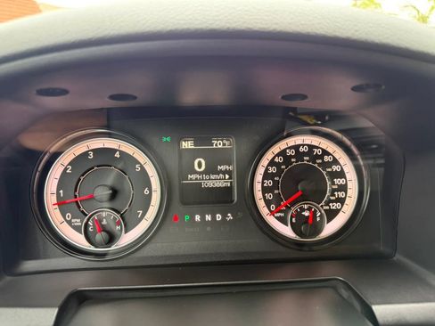 Used 2018 RAM 1500 Express w/ Express Value Package RWD image 27