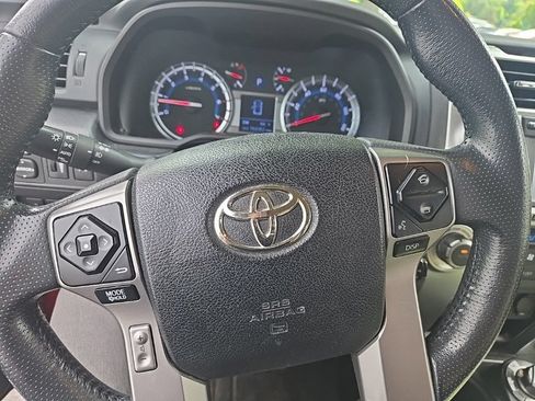 Used 2018 Toyota 4Runner Limited AWD/4WD image 6