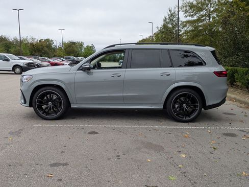 Used 2024 Mercedes-Benz GLS 450 4MATIC image 6
