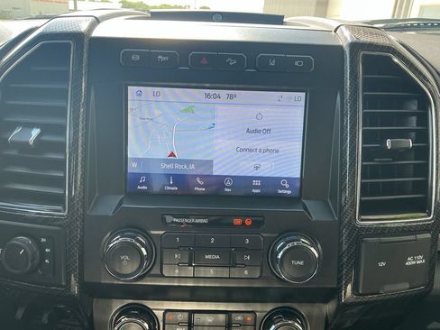 Used 2021 Ford F250 Lariat w/ Lariat Ultimate Package AWD/4WD image 16