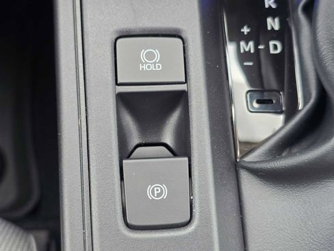 New 2026 Toyota Corolla Cross L image 32