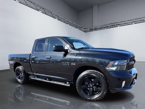 Used 2017 RAM 1500 Express w/ Black Ram 1500 Express Group image 23