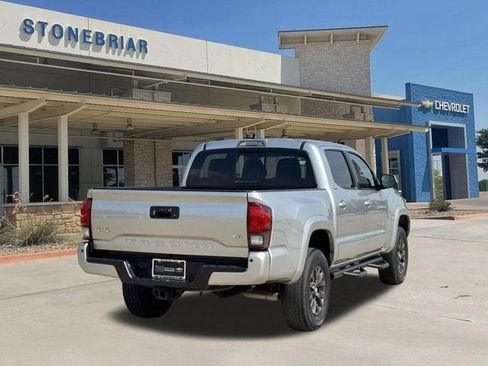 Used 2023 Toyota Tacoma SR5 AWD/4WD image 5