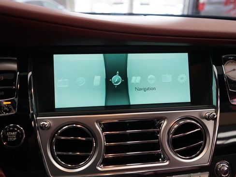 Used 2016 Rolls-Royce Wraith image 47