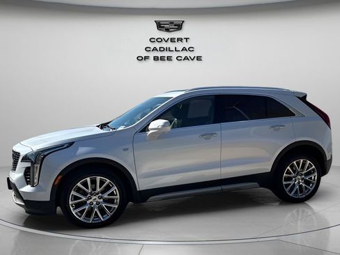 Used 2019 Cadillac XT4 Premium Luxury w/ Enhanced Visibility Package image 4