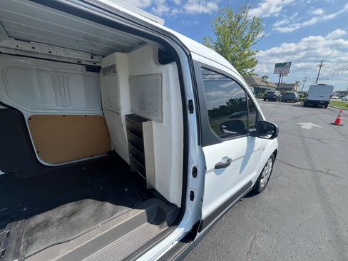 Used 2022 Ford Transit Connect XL image 29
