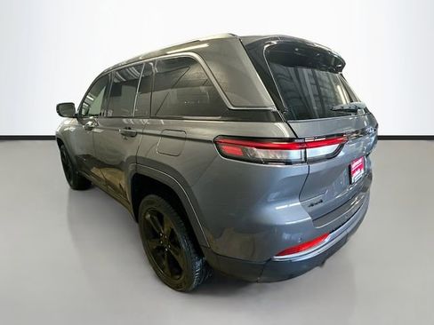 New 2026 Jeep Grand Cherokee Limited w/ Limited Altitude Package AWD/4WD image 8