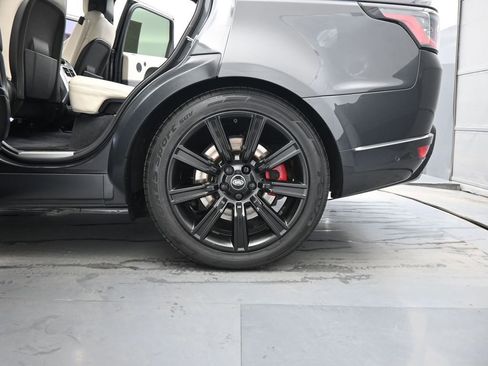 Used 2020 Land Rover Range Rover Sport HST image 20