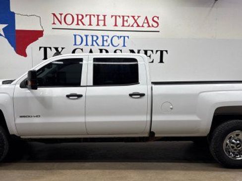 Used 2019 Chevrolet Silverado 2500 W/T AWD/4WD image 11