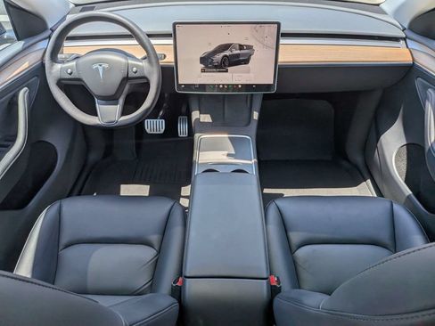 Used 2022 Tesla Model Y Performance AWD/4WD image 21