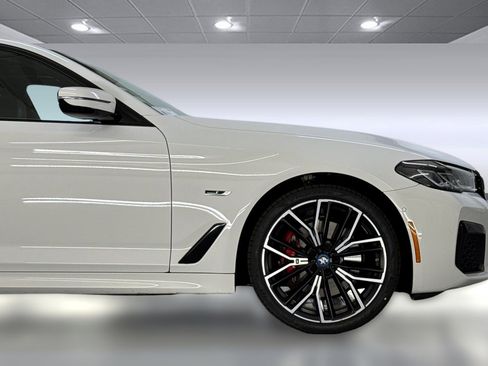 Certified 2023 BMW 530e w/ M Sport Package image 34