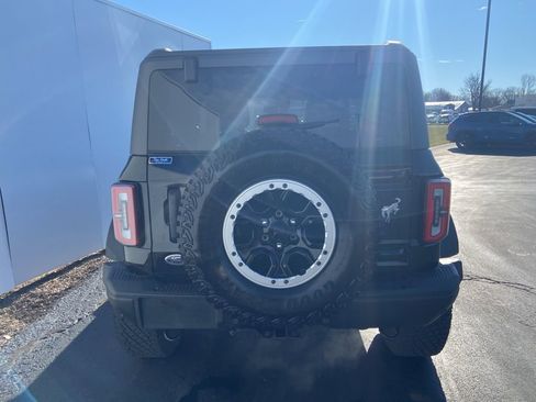 Used 2021 Ford Bronco Badlands image 9