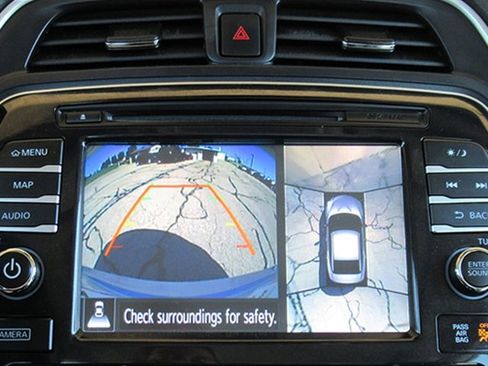 Used 2016 Nissan Maxima Platinum w/ Interior Lighting Package image 25