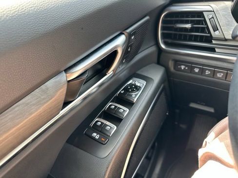 Certified 2025 Kia Telluride SX Prestige X-Line AWD/4WD image 48