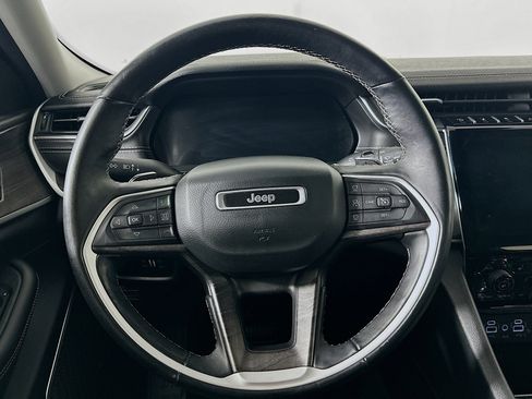 Used 2022 Jeep Grand Cherokee L Limited image 18