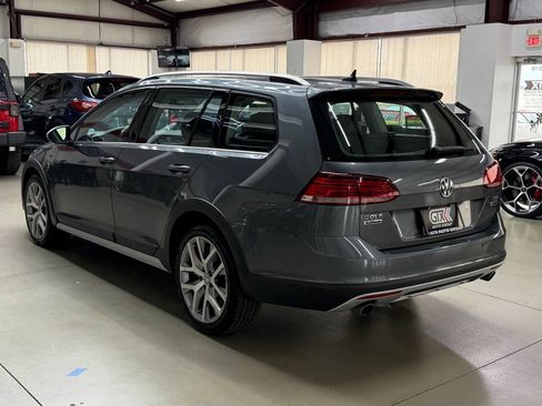 Used 2018 Volkswagen Golf Alltrack AWD/4WD image 4