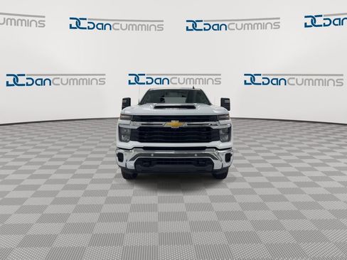 Used 2025 Chevrolet Silverado 2500 LT w/ Safety Package AWD/4WD image 3