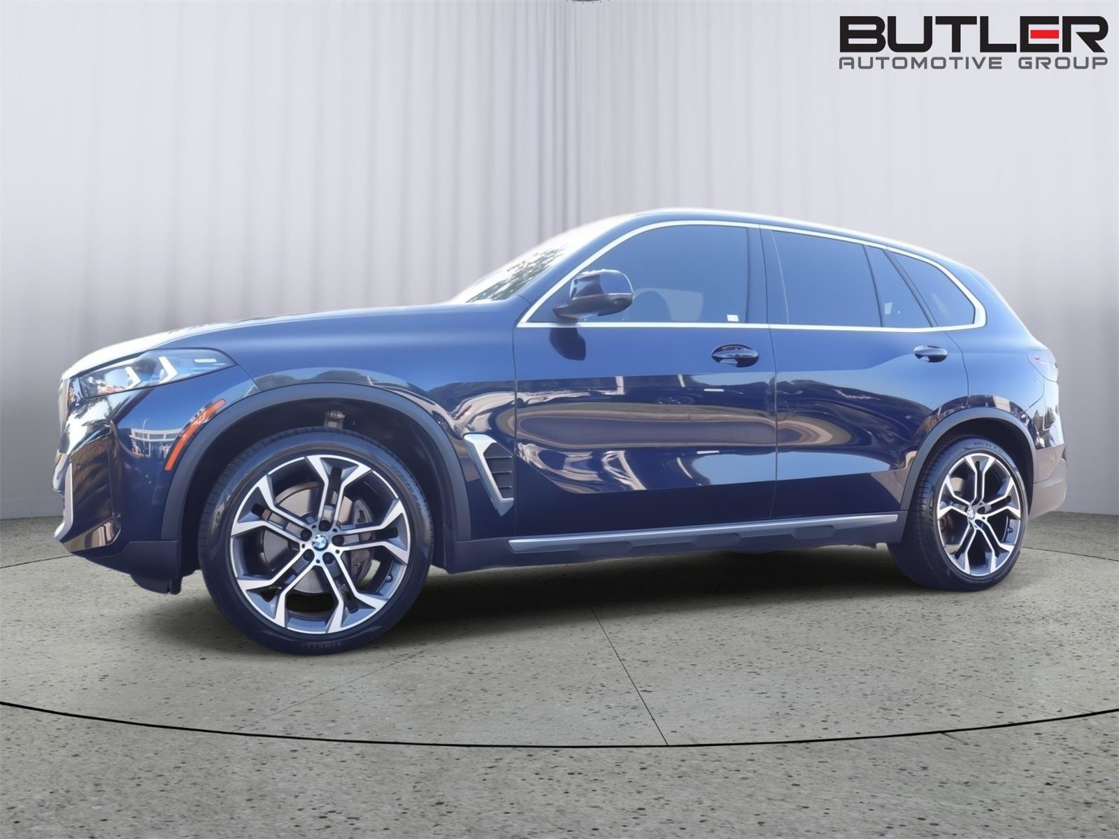Used 2024 BMW X5 sDrive40i w/ Premium Package RWD image 1