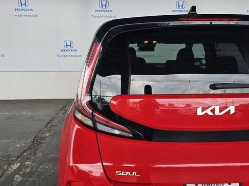 Used 2024 Kia Soul LX image 34