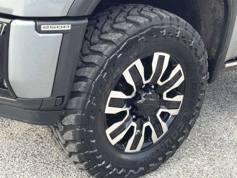 Used 2025 GMC Sierra 2500 Denali Ultimate AWD/4WD image 25