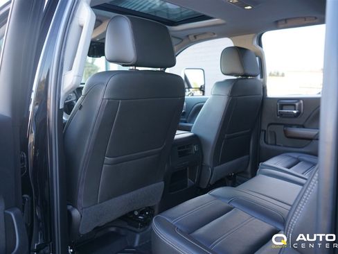 Used 2019 GMC Sierra 3500 Denali w/ Duramax Plus Package AWD/4WD image 31